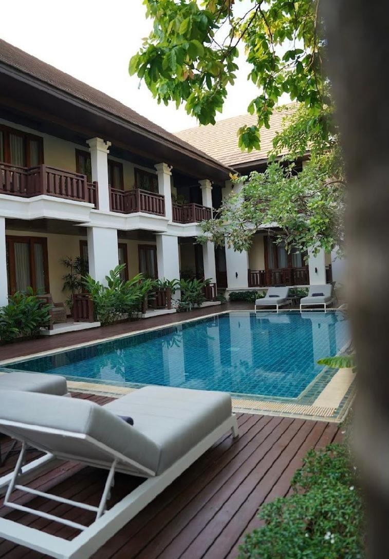 Athena Hotel Pakse Eksteriør bilde